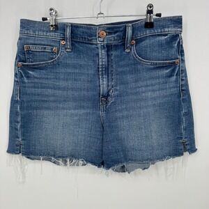 GAP High Rise 4 inch Short Women's Size 8 Denim Cut Off Frayed‎ Hem